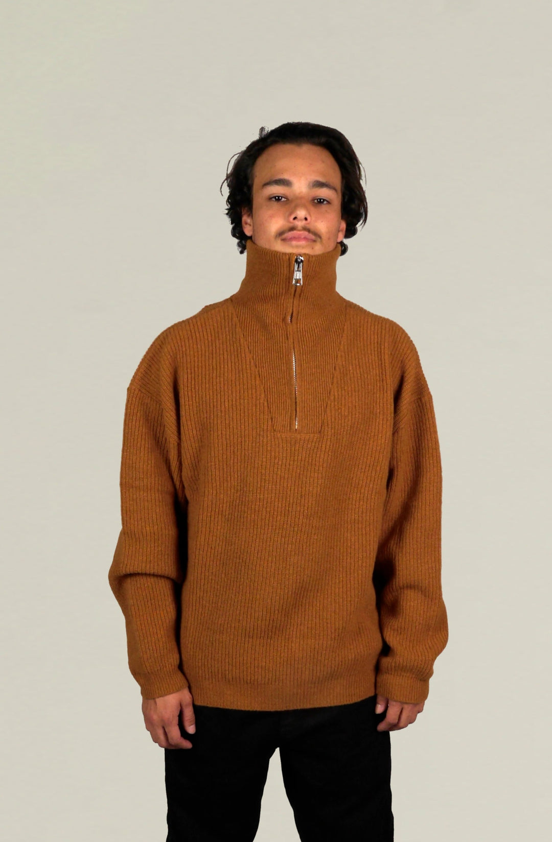 Zipped collar jumper "George" - Camel